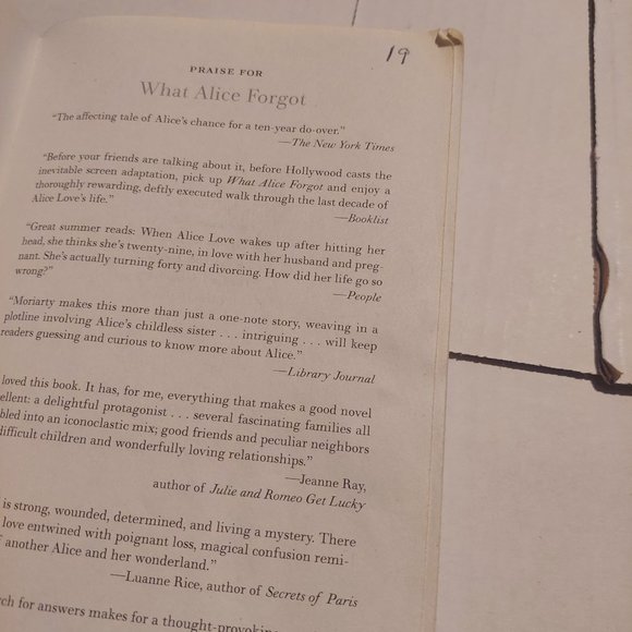 What Alice Forgot - Picture 5 of 7